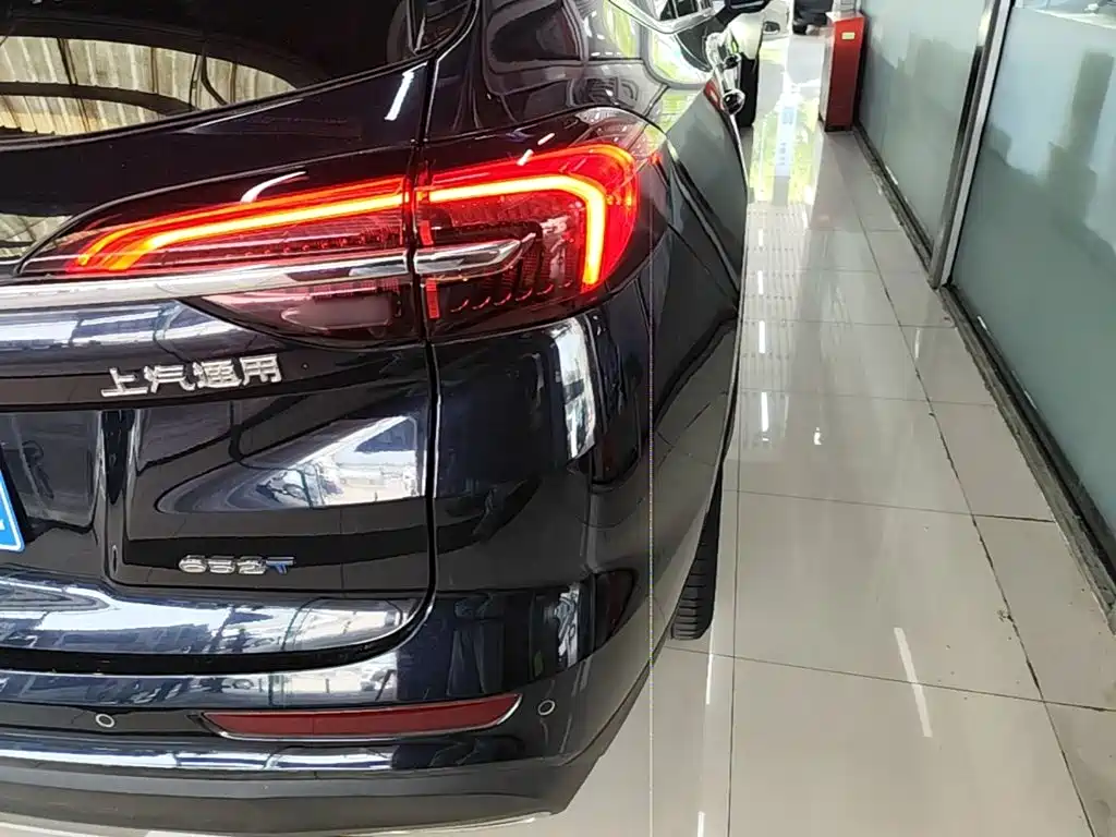 Buick Envision Plus — миниатюра 8