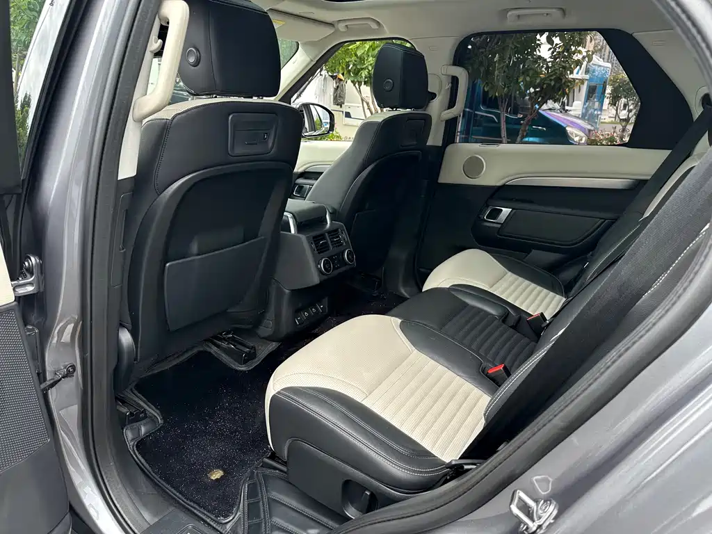 Land Rover Discovery — миниатюра 25