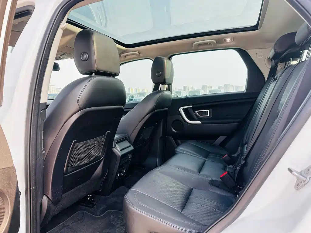 Land Rover Discovery Sport — миниатюра 6