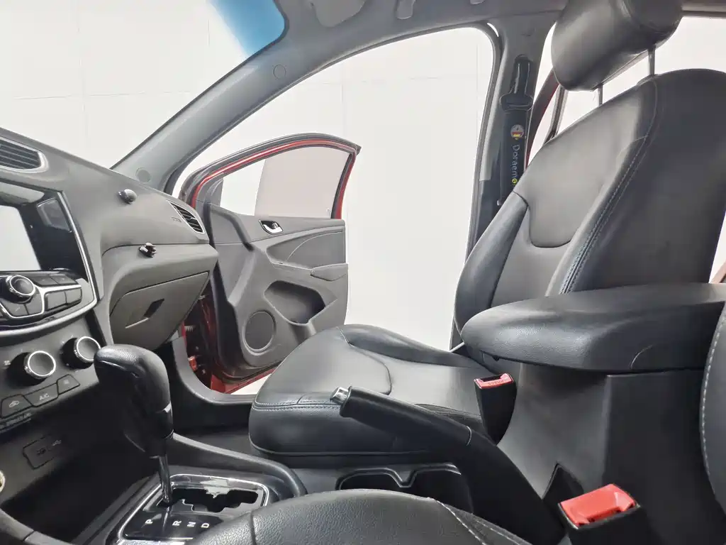 Chery Arrizo 3 — миниатюра 12