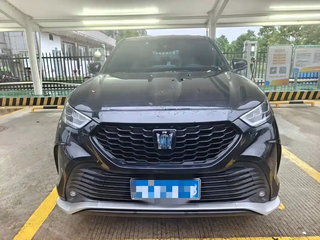 Toyota Crown Kluger — миниатюра 2