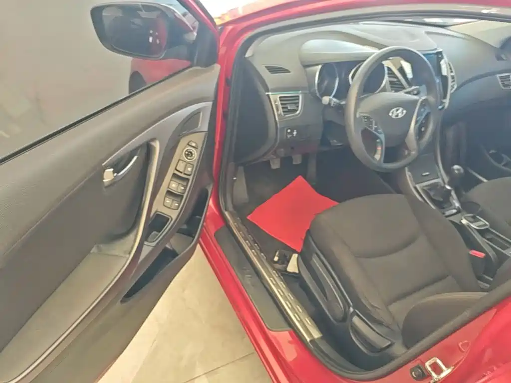 Hyundai Elantra Langdong — миниатюра 16