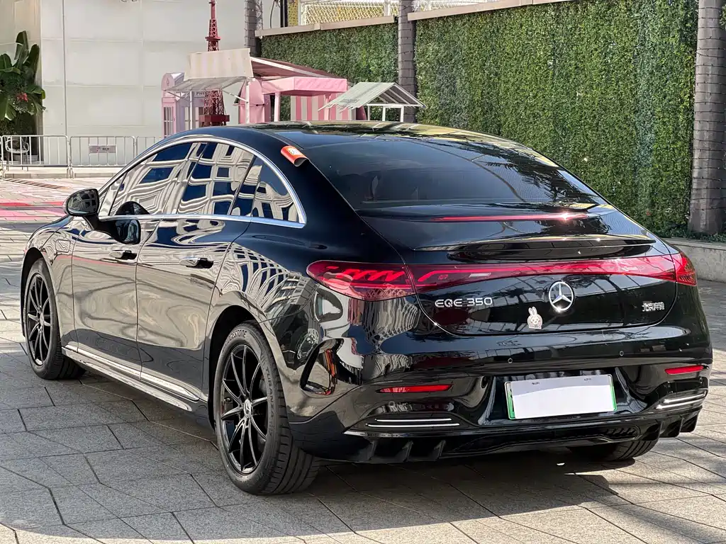 Mercedes-Benz EQE 2022 350
