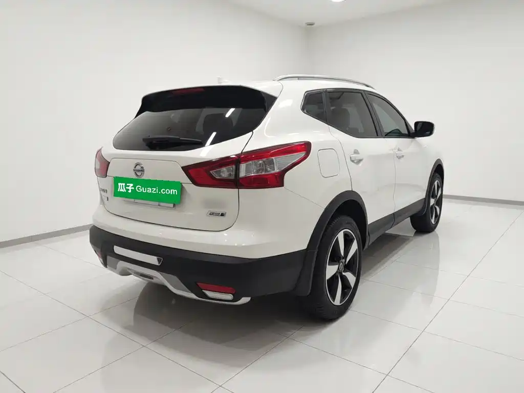Nissan Qashqai — миниатюра 6
