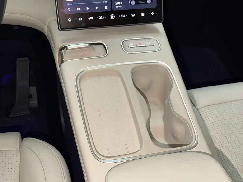 NIO ES6 — миниатюра 14