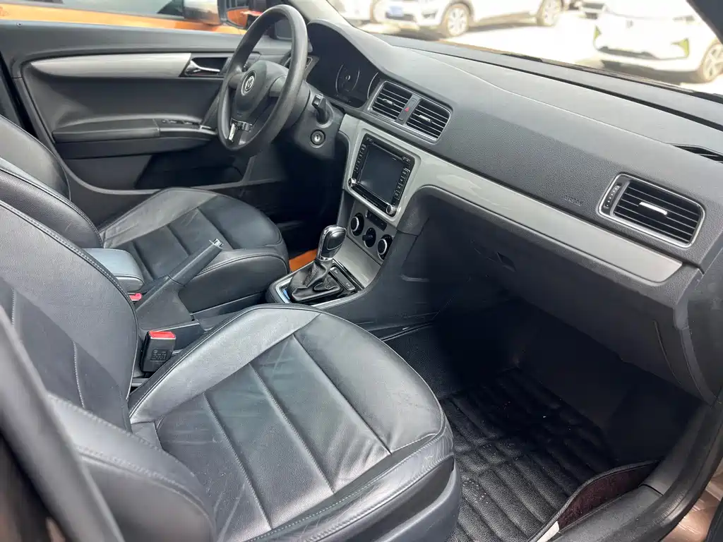 Volkswagen Gran Lavida — миниатюра 6