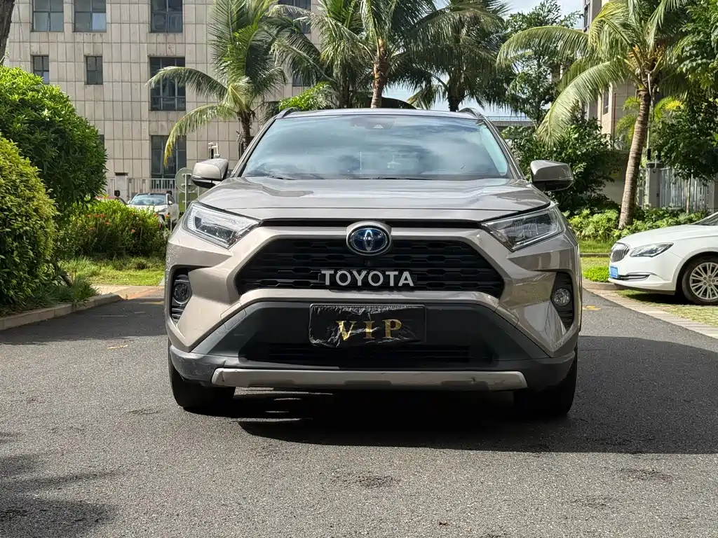 Toyota RAV4 Prime — миниатюра 11