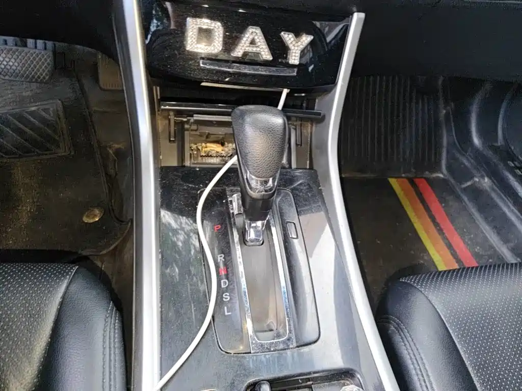 Honda Accord — миниатюра 15