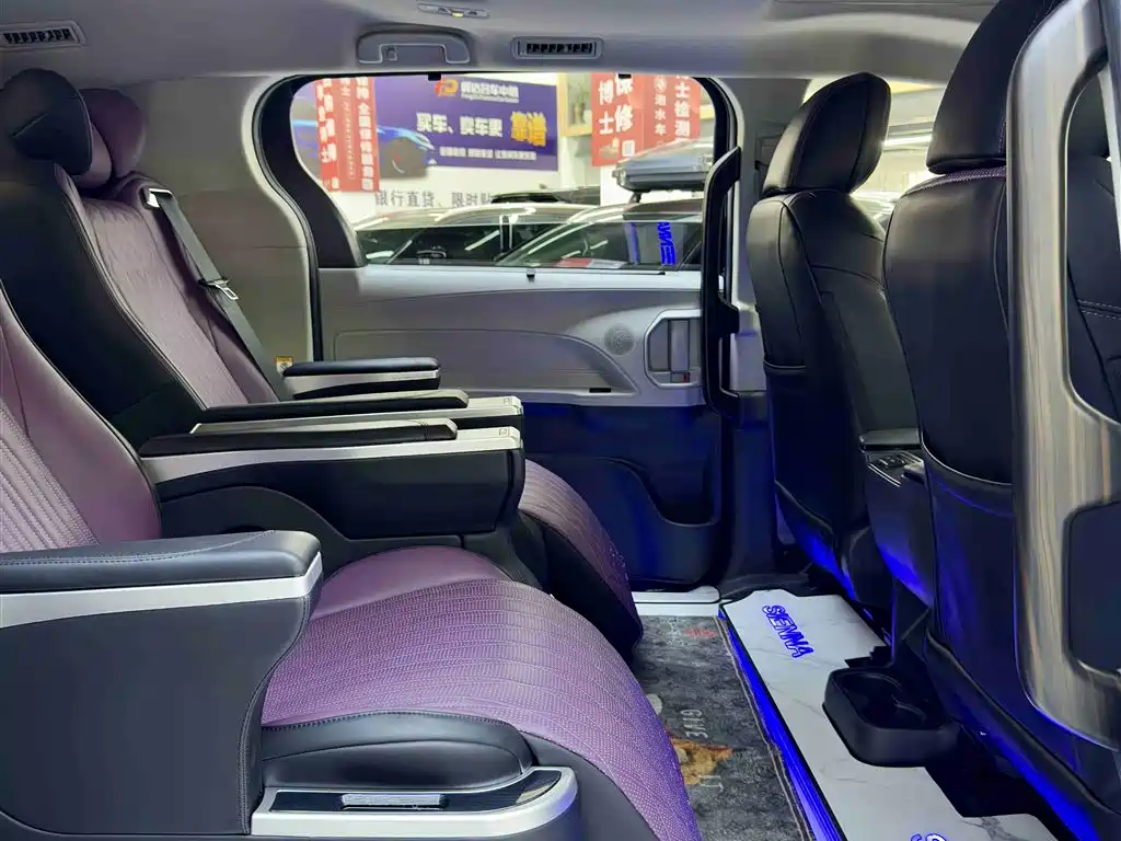 Toyota Sienna 2023 2.5L Comfort