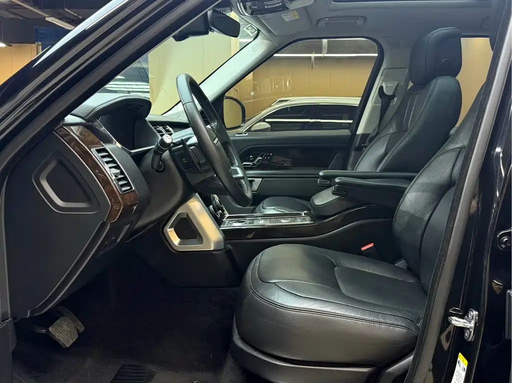 Land Rover Range Rover — миниатюра 10