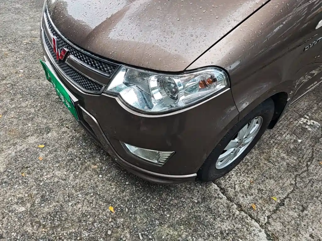 Wuling Hongguang — миниатюра 24