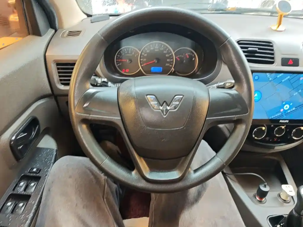 Wuling Hongguang — миниатюра 11