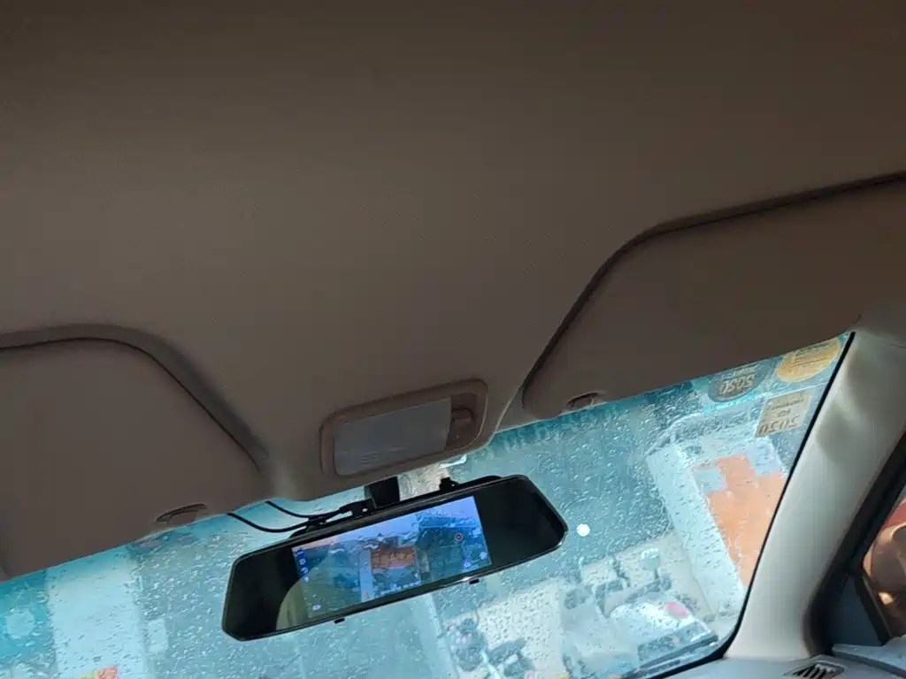 Wuling Hongguang — миниатюра 18