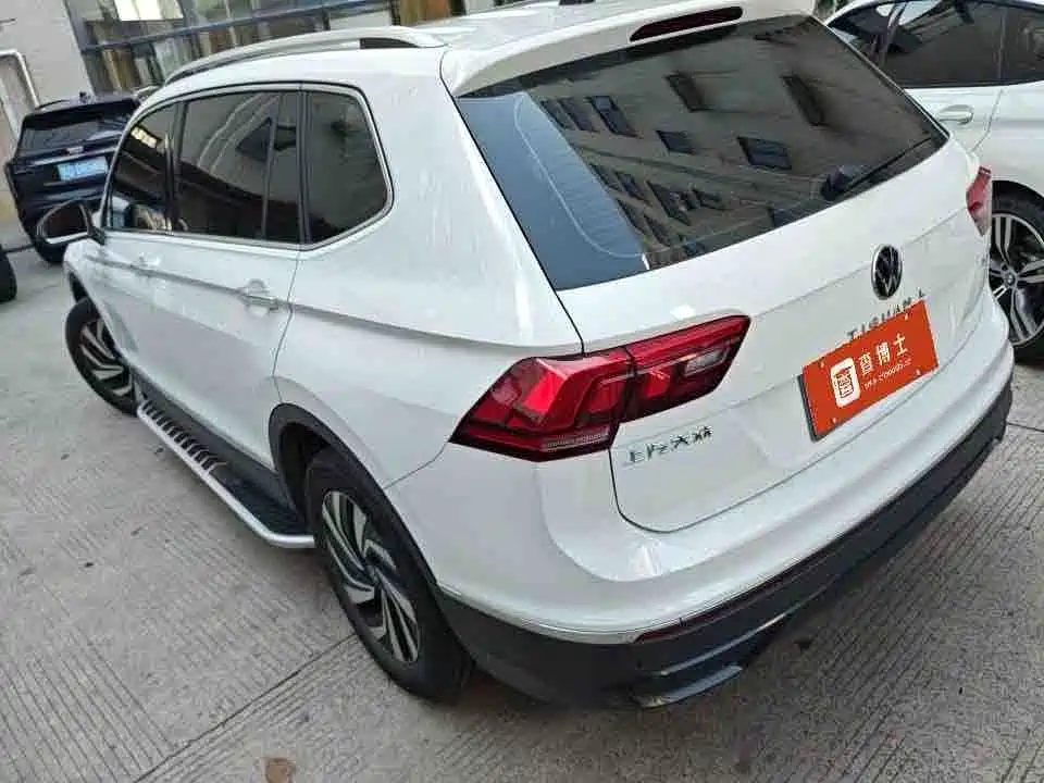 Volkswagen Tiguan L — миниатюра 8