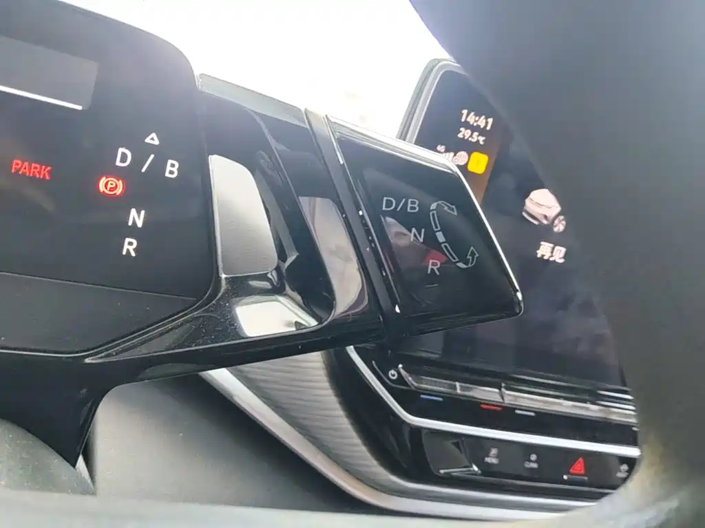 Volkswagen ID.4 Crozz — миниатюра 14