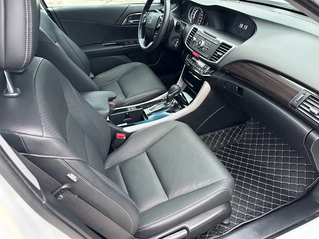 Honda Accord — миниатюра 6