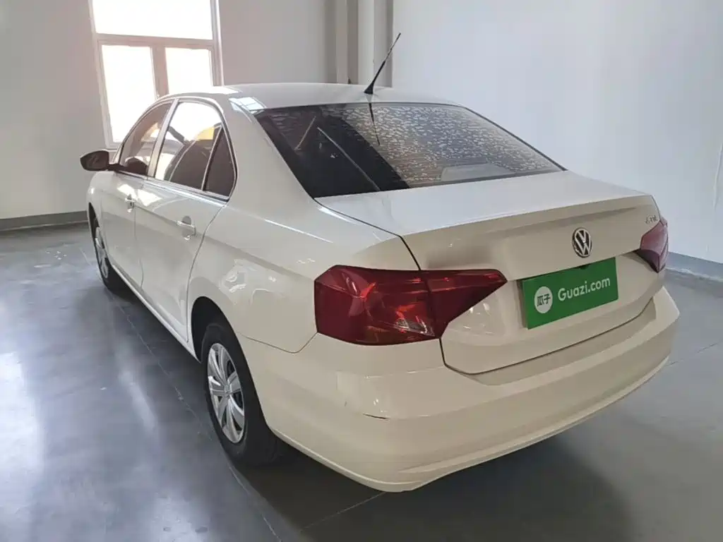 Volkswagen Jetta — миниатюра 5