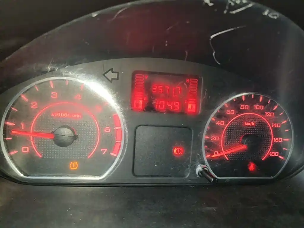 Wuling Hongguang V — миниатюра 12