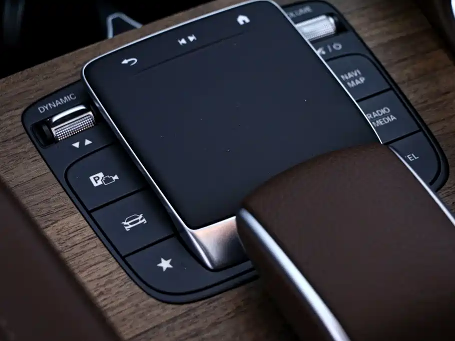 Mercedes-Benz GLS — миниатюра 11
