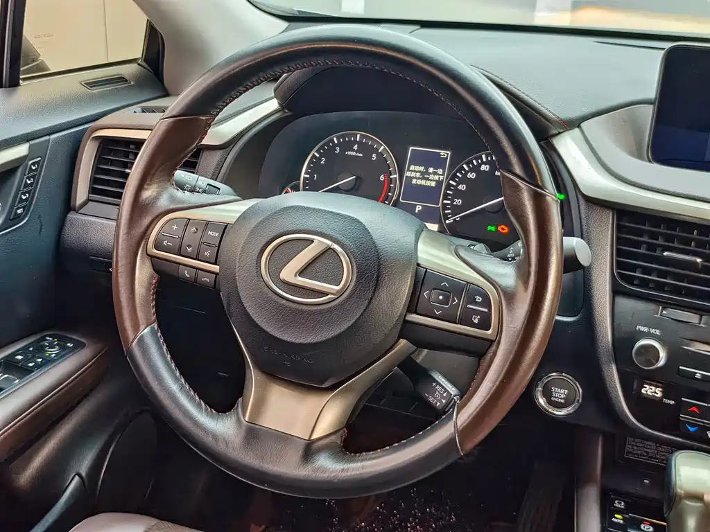 Lexus RX — миниатюра 10