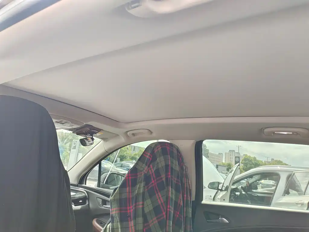 Buick Envision Plus — миниатюра 10
