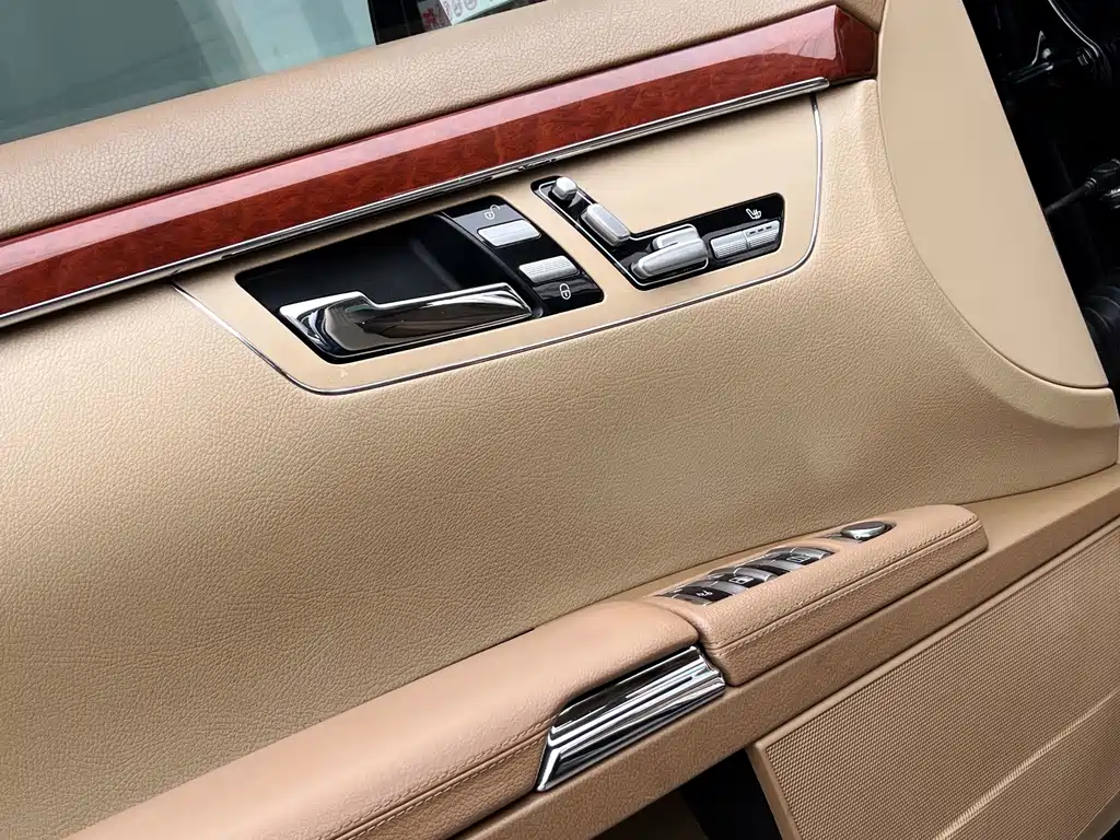Mercedes-Benz S-Class — миниатюра 15