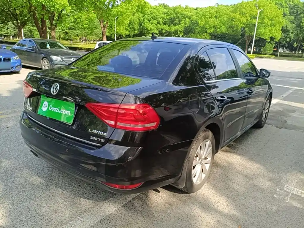 Volkswagen Lavida — миниатюра 7