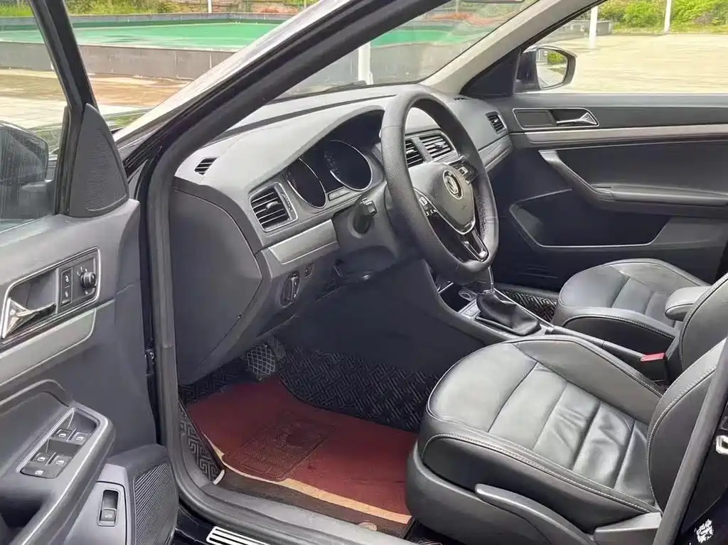 Volkswagen Lavida — миниатюра 8