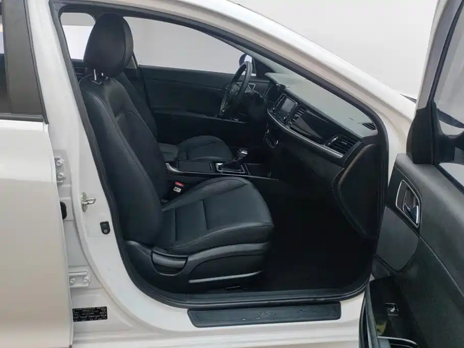 Hyundai Mistra — миниатюра 8