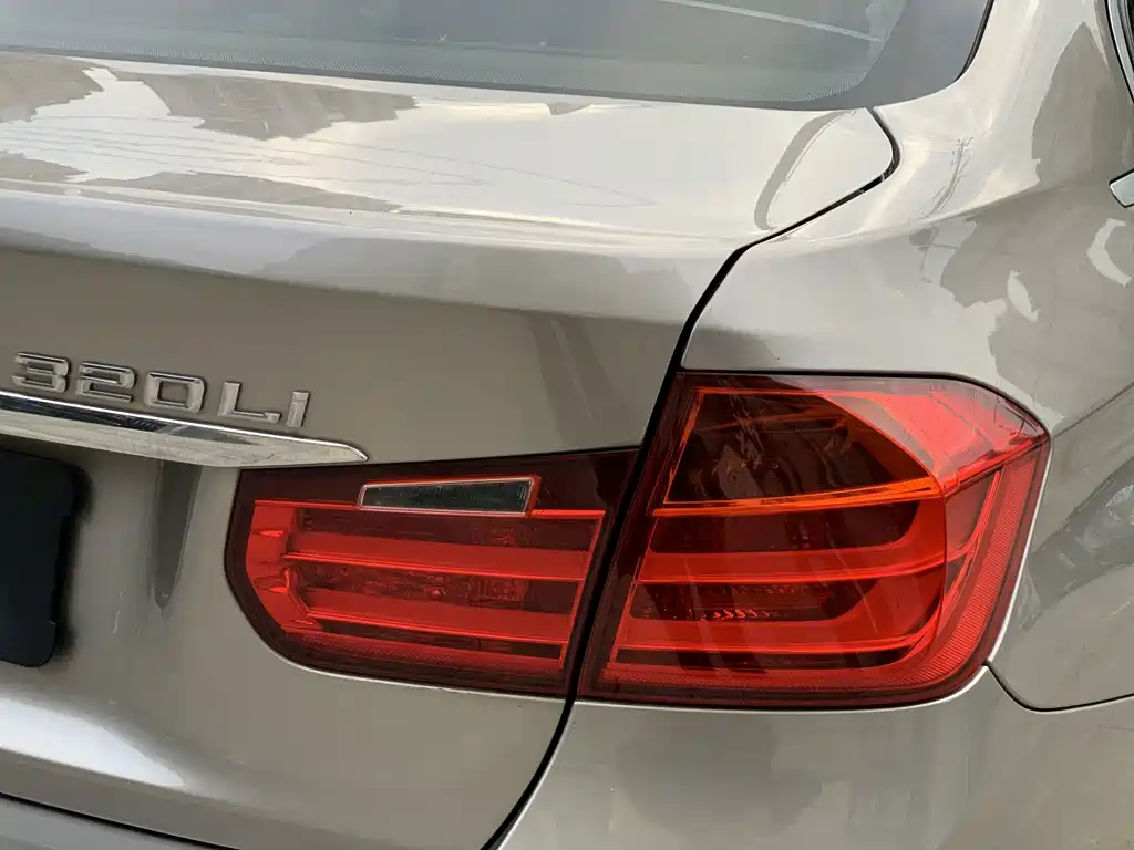 BMW 3 Series — миниатюра 9