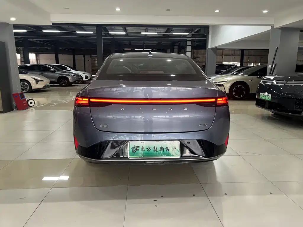 XPeng P5 — миниатюра 6