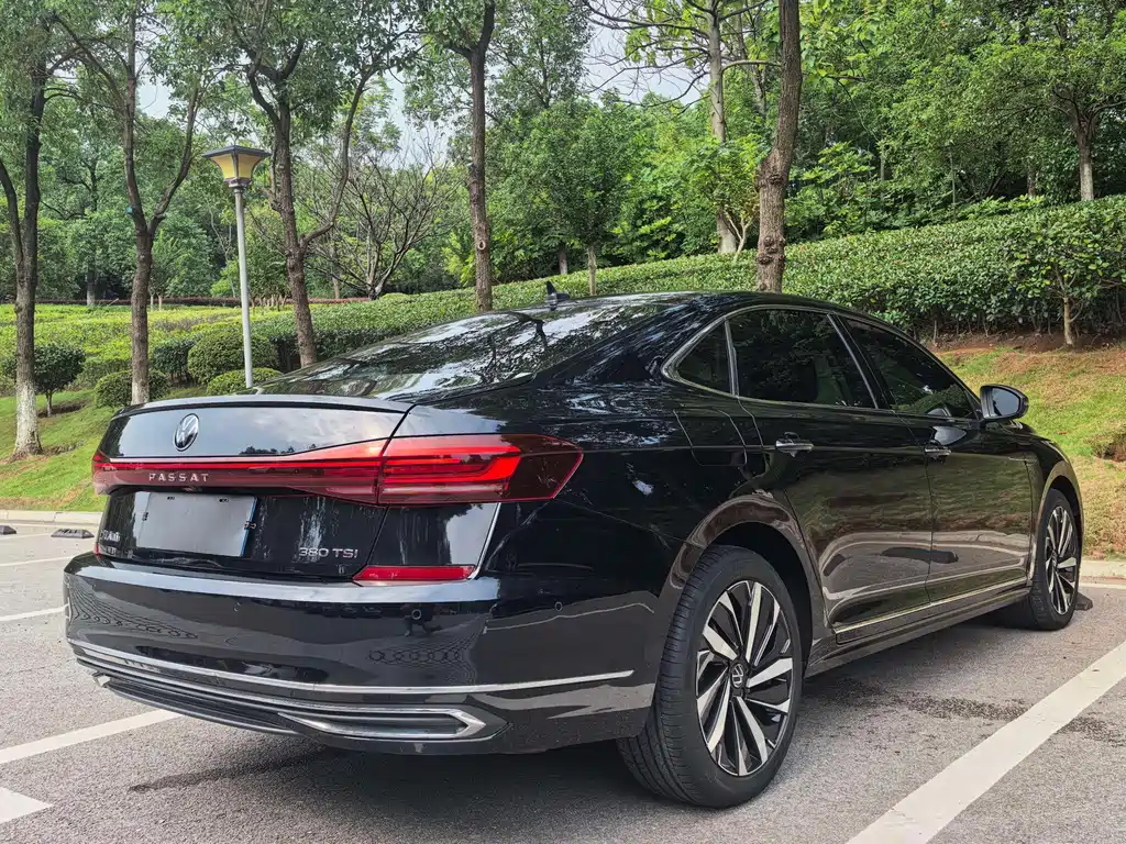 Volkswagen Passat — миниатюра 4