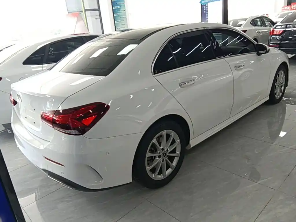 Mercedes-Benz A-Class — миниатюра 7