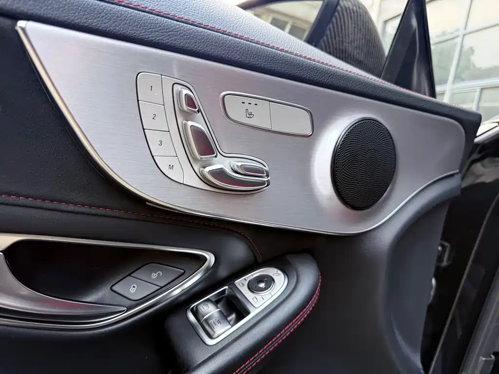 Mercedes-Benz C-Class AMG — миниатюра 6