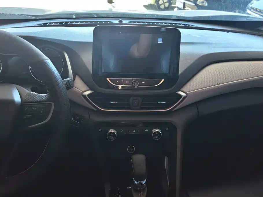 Chevrolet Volando — миниатюра 13