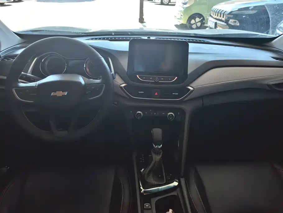 Chevrolet Volando — миниатюра 12