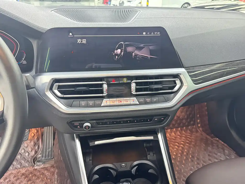 BMW 3 Series — миниатюра 6
