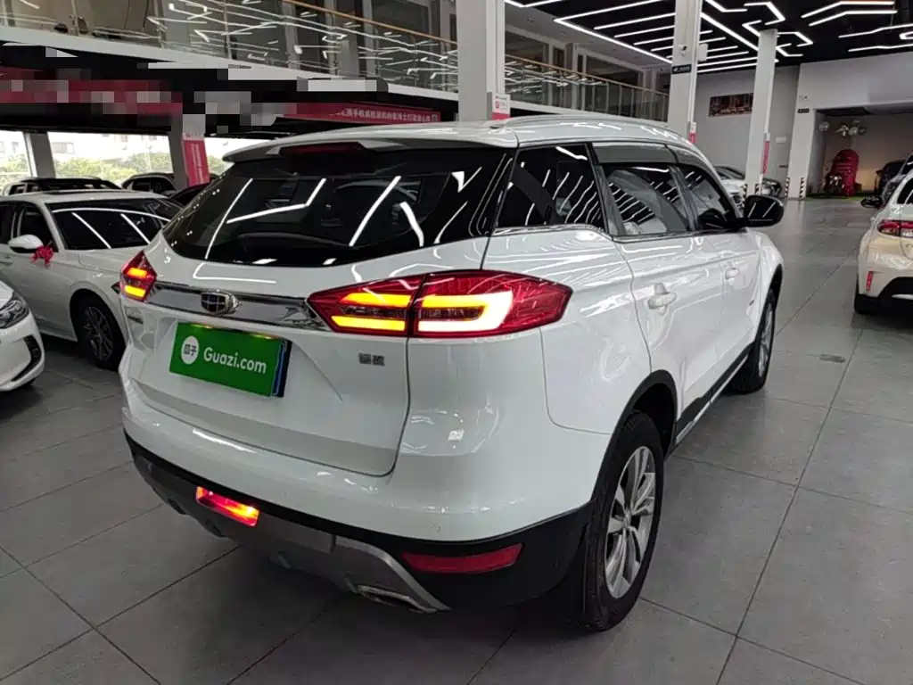 Geely Boyue — миниатюра 7
