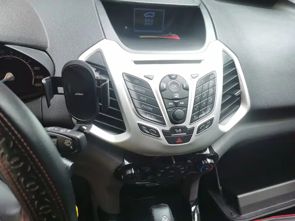 Ford Ecosport — миниатюра 10