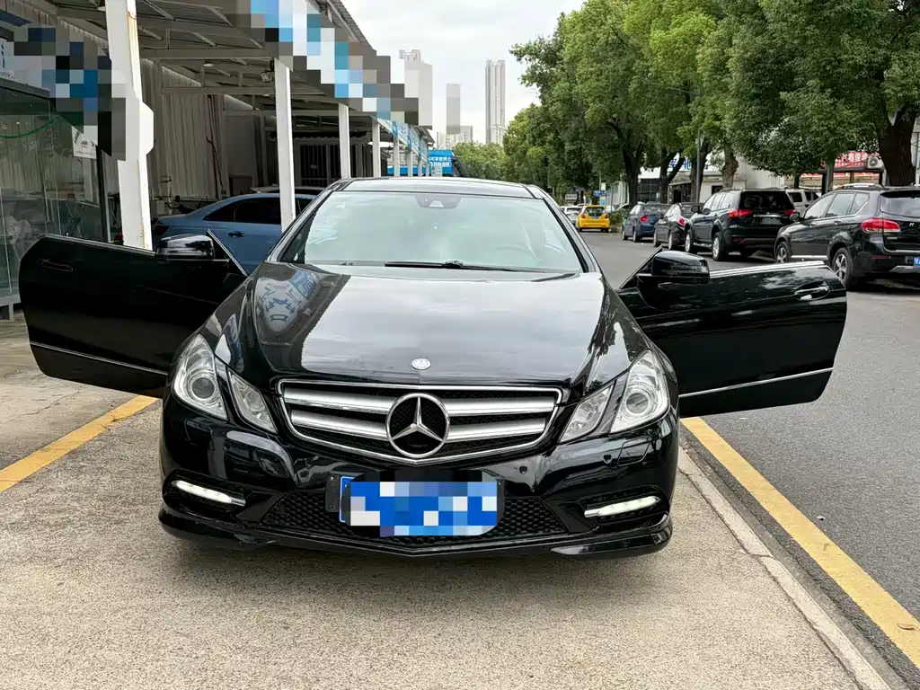Mercedes-Benz E-Class (Import) — миниатюра 2