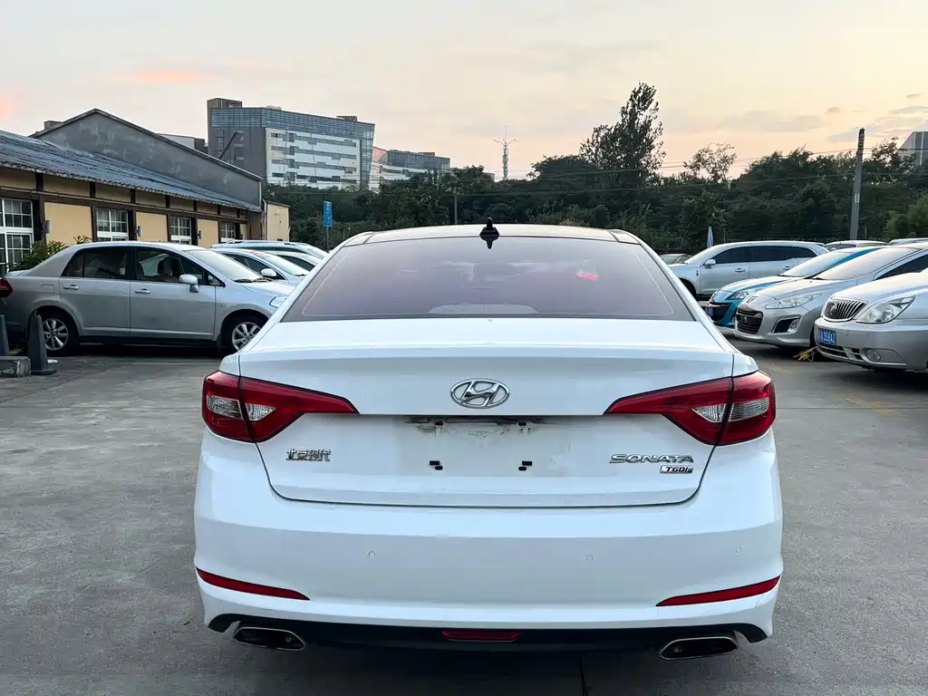Hyundai Sonata — миниатюра 11