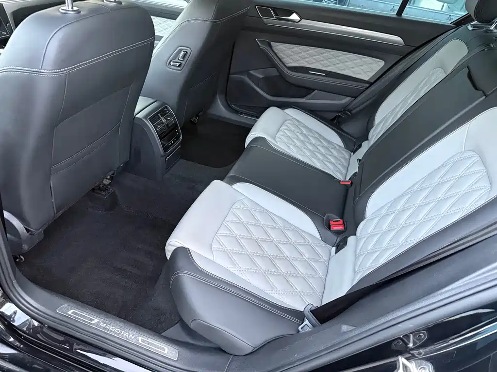 Volkswagen Magotan — миниатюра 8