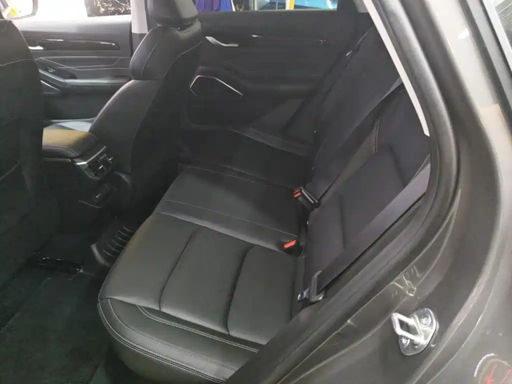 Geely Emgrand — миниатюра 17