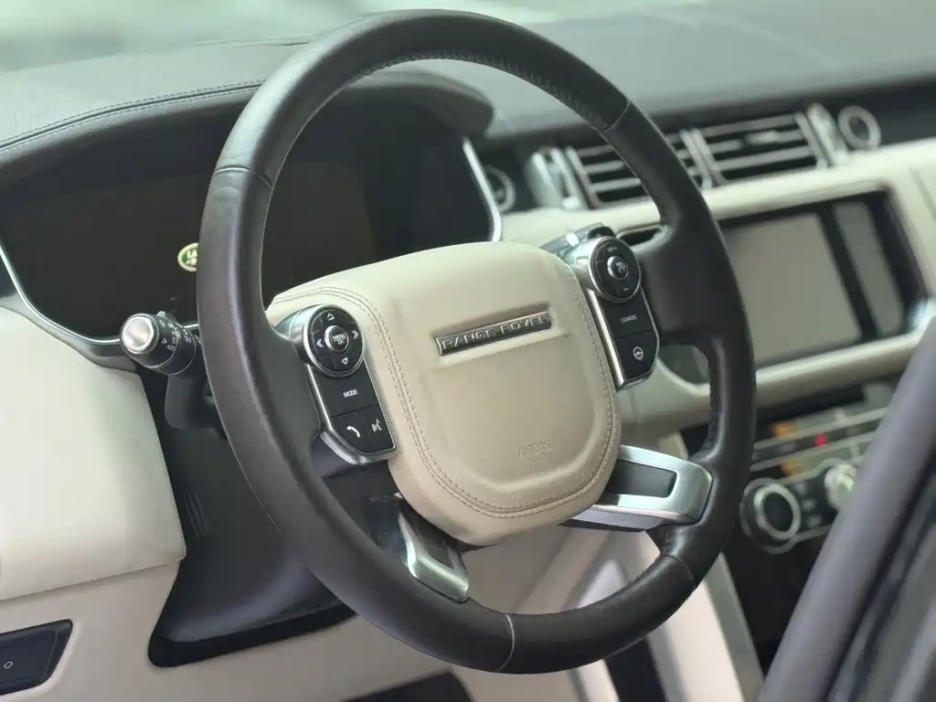 Land Rover Range Rover — миниатюра 7