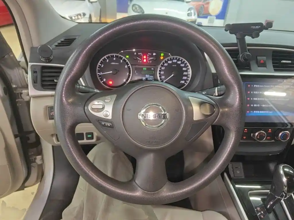 Nissan Sylphy — миниатюра 10