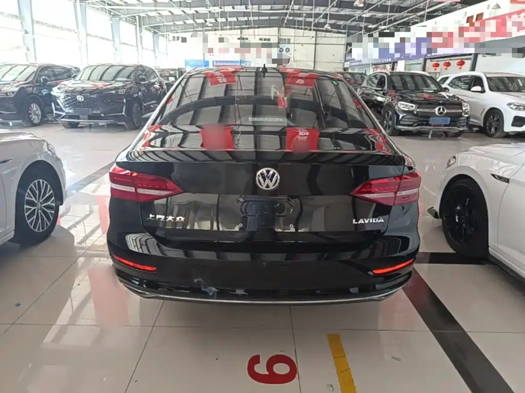 Volkswagen Lavida — миниатюра 6