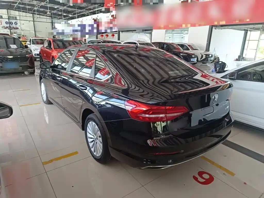 Volkswagen Lavida — миниатюра 5
