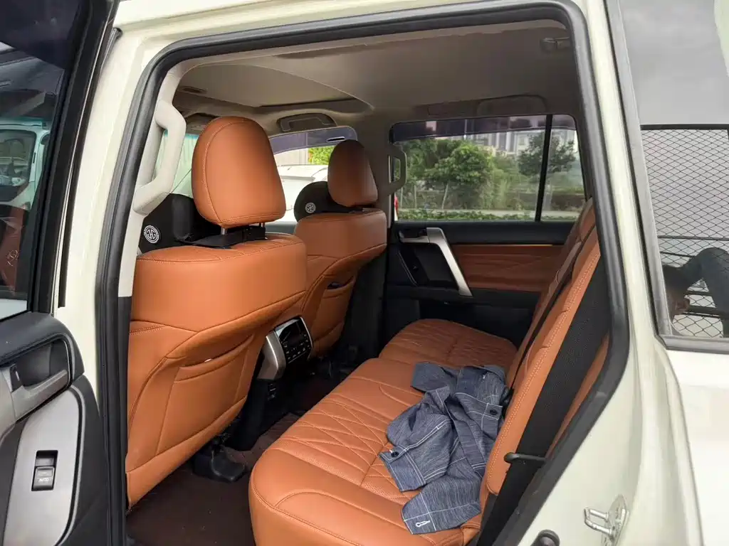 Toyota Prado — миниатюра 7