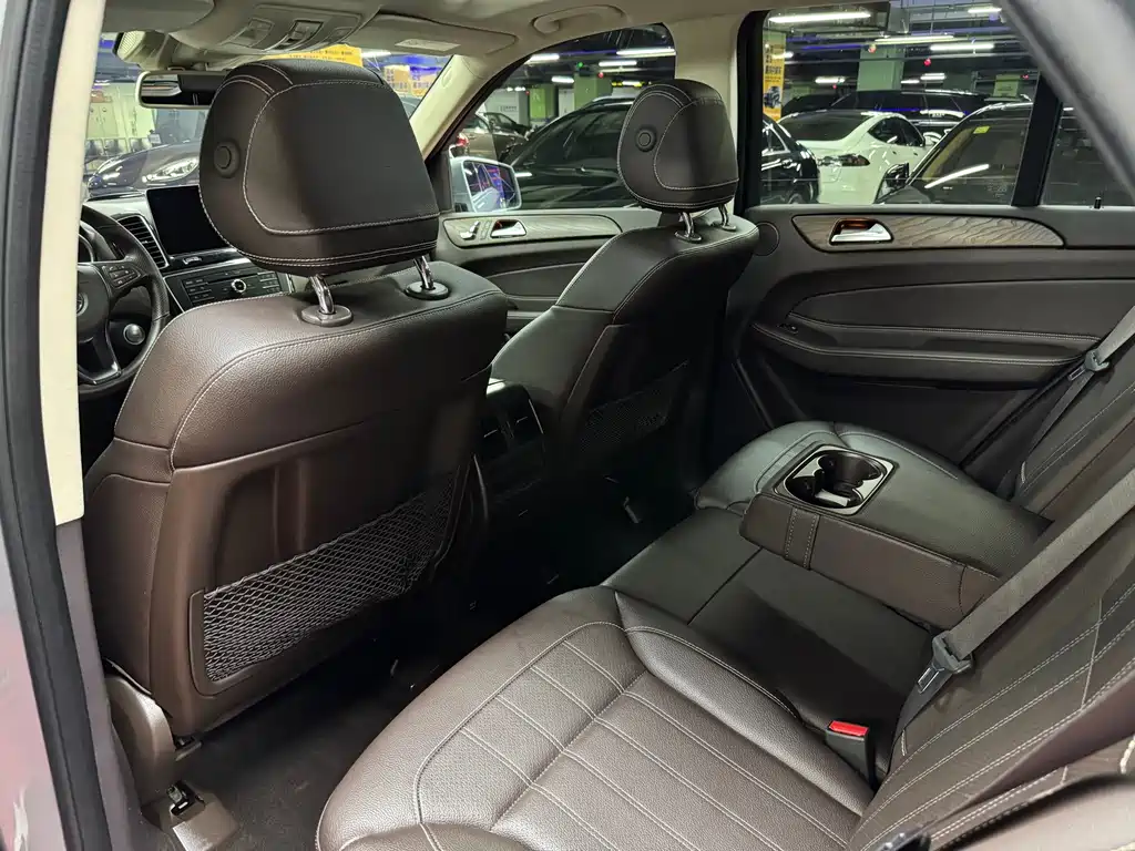 Mercedes-Benz GLE (Import) — миниатюра 22