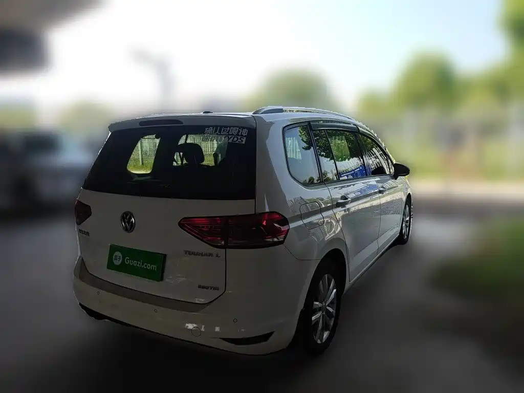 Volkswagen Touran — миниатюра 5